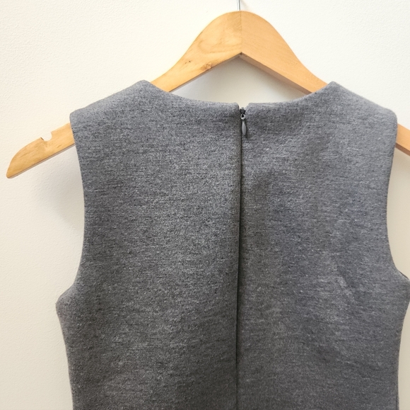 Cynthia Rowley Gray Embellished Neckline Cropped Sleeveless Tank Top XS - Picture 7 of 8